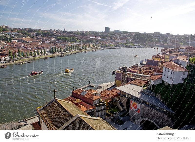 Porto III Umwelt Natur Horizont Wetter Schönes Wetter Fluss Roi duoro Portugal Stadt Hauptstadt Hafenstadt Stadtzentrum Haus Hochhaus Turm Bauwerk Dach Verkehr