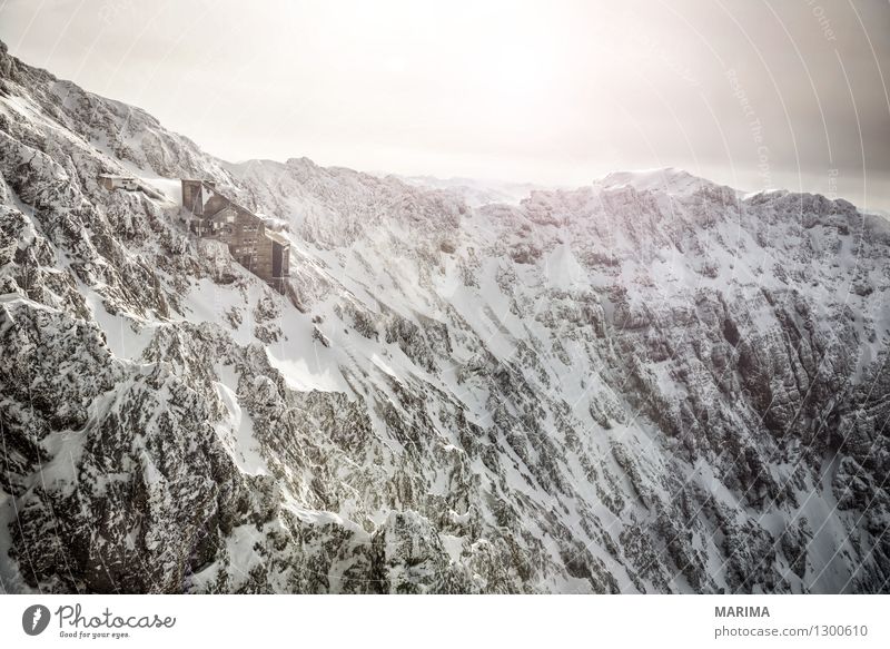 wondervoll winter day on the Zugspitze Ferien & Urlaub & Reisen Tourismus Freiheit Sonne Winter Berge u. Gebirge Haus Natur Landschaft Wolken Felsen Alpen