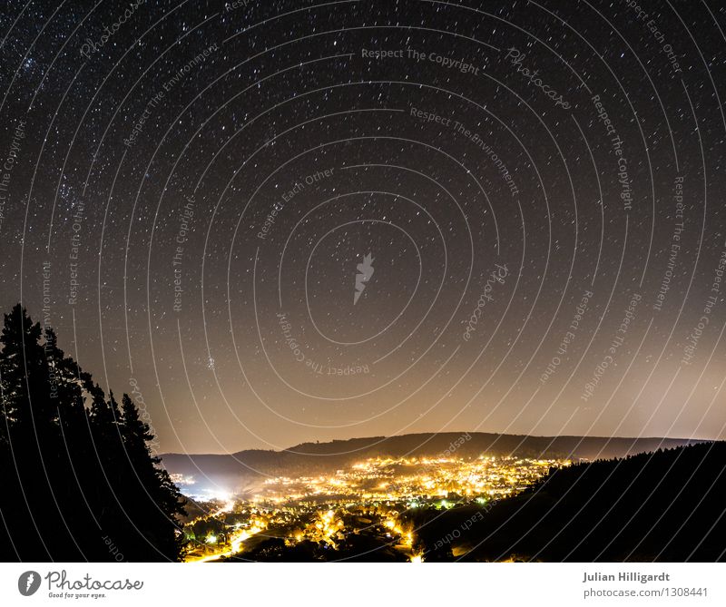 goldne Nacht Lifestyle Abenteuer Ferne Umwelt Natur Landschaft Wolkenloser Himmel Nachthimmel Stern Dorf Gefühle Kraft Sternenhimmel Romantik Farbfoto