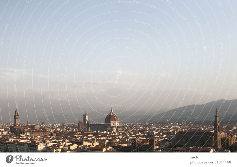 Überblick Himmel Schönes Wetter Hügel Berge u. Gebirge Florenz Italien Toskana Stadt Stadtzentrum Altstadt Skyline Haus Kirche Dom Palast Bauwerk Architektur