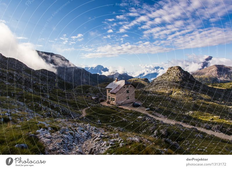 Sonnenaufgang an der Wanderhütte Ferien & Urlaub & Reisen Tourismus Ausflug Abenteuer Ferne Freiheit Sommerurlaub Berge u. Gebirge wandern Umwelt Natur