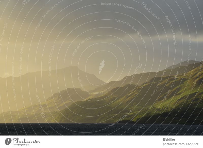 schottland pur Natur Wasser Wolken Sonnenlicht Wetter Schönes Wetter schlechtes Wetter Unwetter Hügel Berge u. Gebirge See dunkel hell Hoffnung Abenteuer