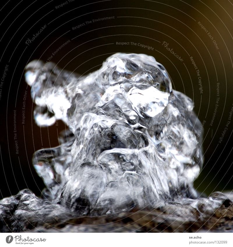 vattenkonst Wasser Springbrunnen nass Erfrischung Rätsel obskur Wasserkunst Stein Erstarrung Täuschung Strukturen & Formen