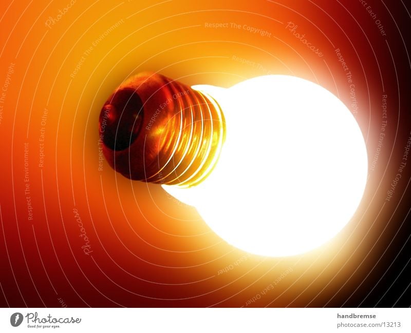 Glühbirne_Flash Lampe Licht Kunstlicht Strahlung Gedanke planen Erkenntnis obskur Blühbirne Geister u. Gespenster Leben Idee Erhellung Verstand