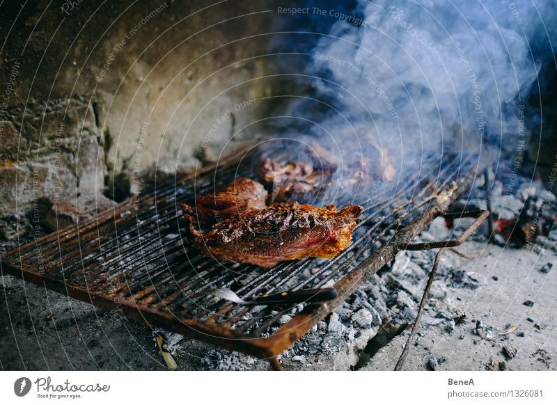 Asado Lebensmittel Fleisch Rindfleisch Grillfleisch Ernährung Essen Mittagessen Abendessen Büffet Brunch Festessen Picknick Slowfood Grillen Grillrost