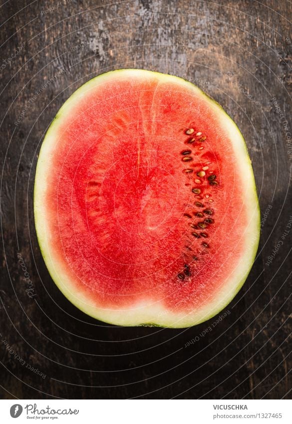 Hälfte der Wassermelone Lebensmittel Frucht Dessert Ernährung Bioprodukte Vegetarische Ernährung Diät Saft Stil Design Gesunde Ernährung Sommer Tisch Natur