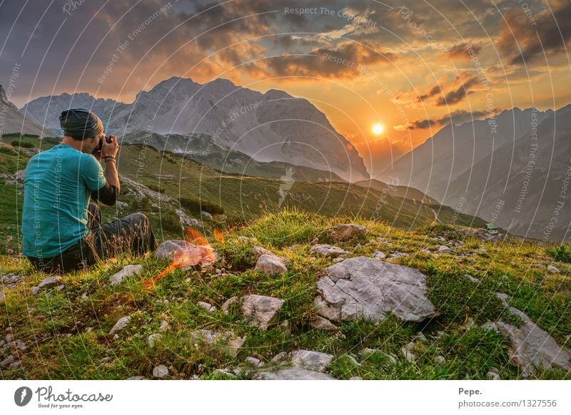 picture Hügel Felsen Alpen Berge u. Gebirge Gipfel orange Glück Zufriedenheit Sonnenuntergang grün Karwendelgebirge Dämmerung Panorama (Aussicht)