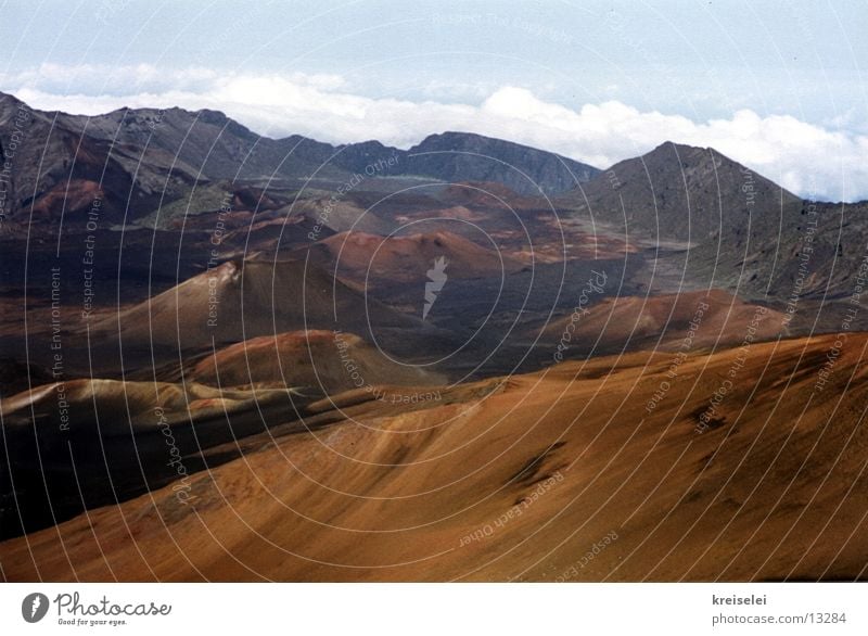 Mondlandschaft1 Vulkankrater Hawaii Berge u. Gebirge Marslandschaft Ferne Bergkette Erde ursprünglich unberührt Panorama (Aussicht) vulkanisch Vulkanologie