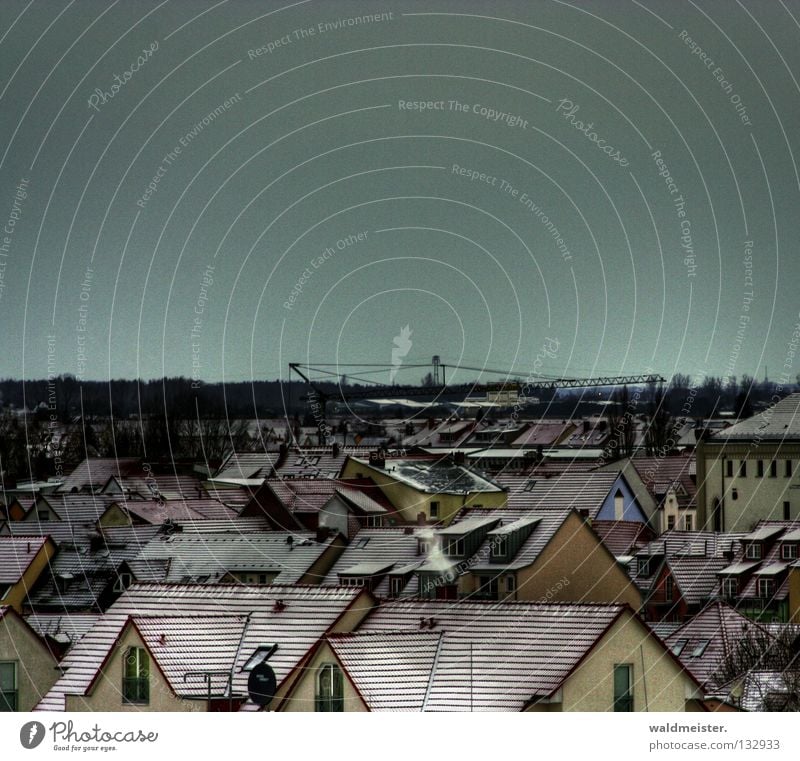 Dachlandschaft Schnee Winter Haus Kran Stadt Kleinstadt historisch Waren (Müritz) Altstadt