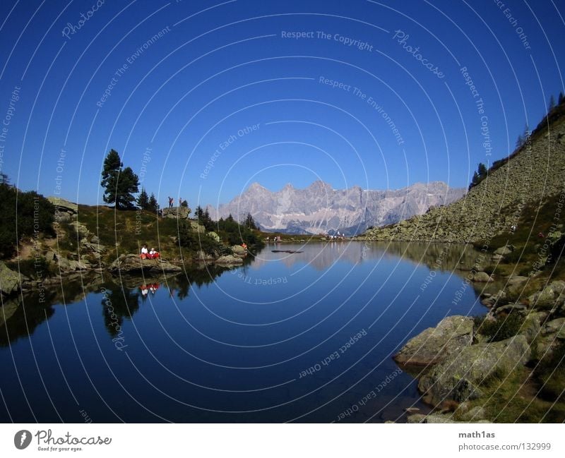 Dachstein im Spiegelsee Dachsteingruppe Ramsau bei Berchtesgaden See Teich hell-blau türkis Farbverlauf Sommer Ramsau am Dachstein Reiteralm Sea Lake Bersee