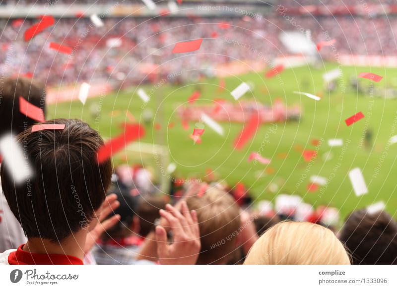 Olé Olé! Lifestyle Freizeit & Hobby Spielen Entertainment Sport Sportler Publikum Fan Hooligan Tribüne Sportveranstaltung Erfolg Fußball Sportstätten