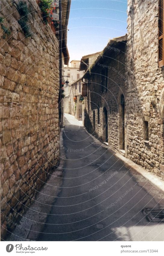 Bella Toskana #1 Italien Assisi Gasse Ferien & Urlaub & Reisen Sommer Sonne Europa Schatten