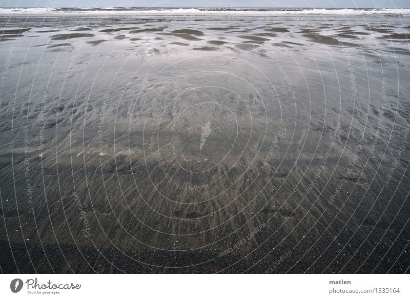 low water Natur Landschaft Sand Wasser Horizont Wetter schlechtes Wetter Wellen Küste Strand Meer Menschenleer natürlich blau braun grau Strukturen & Formen