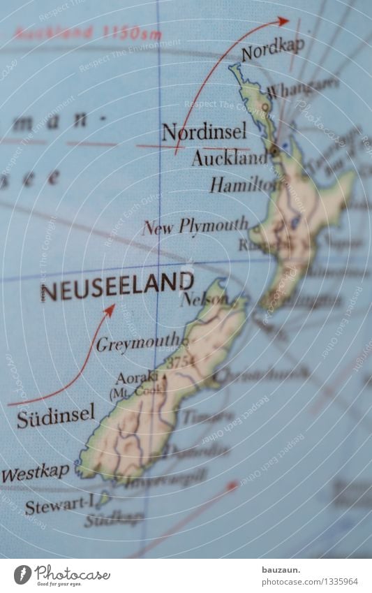 neuseeland. Ferien & Urlaub & Reisen Tourismus Abenteuer Ferne Freiheit Expedition Camping Natur Landschaft Neuseeland Australien Schriftzeichen Linie Pfeil