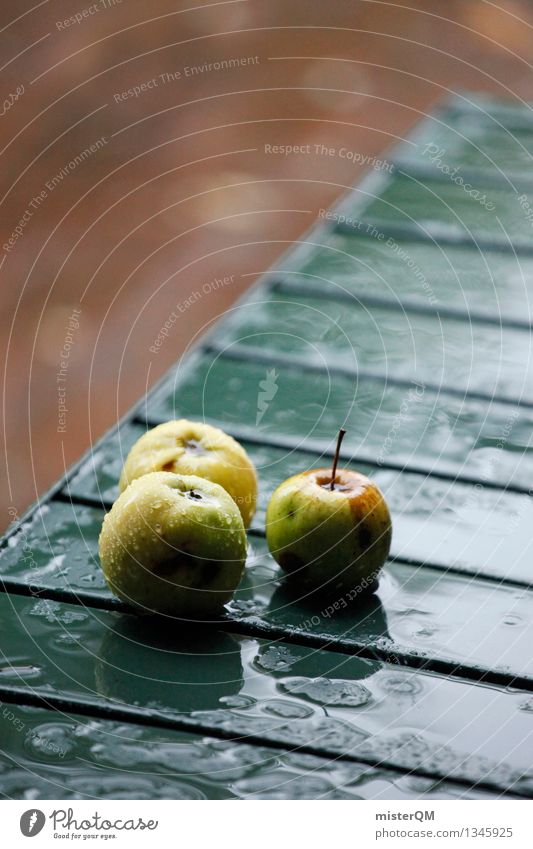 Die Drei von der Ecke. Kunst Kunstwerk ästhetisch Apfel Apfel der Erkenntnis Apfelernte Apfelkompott Tisch Außenaufnahme Garten Ernte Farbfoto Gedeckte Farben