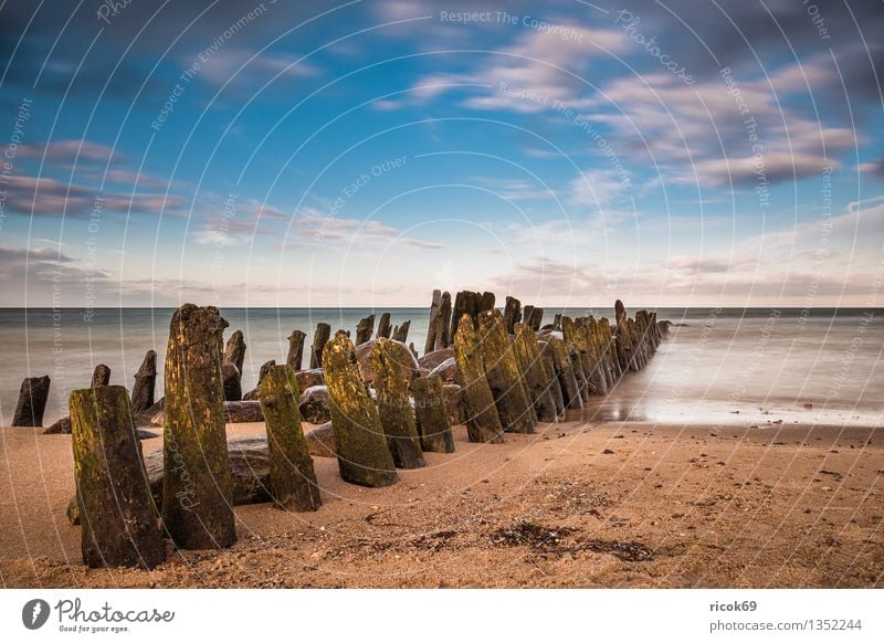 Ostseeküste Erholung Ferien & Urlaub & Reisen Strand Meer Natur Landschaft Wasser Wolken Küste Stein alt blau Romantik Idylle ruhig Tourismus Buhne Himmel