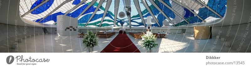 Kathedrale von Brasilia (Innen) Brasília weiß Altar Panorama (Aussicht) Gotteshäuser Niemeyer Religion & Glaube Glas blau groß Panorama (Bildformat)