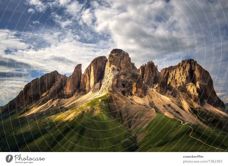 Dolomiten VI Ferien & Urlaub & Reisen Tourismus Ausflug Abenteuer Freiheit Sommer Sommerurlaub Berge u. Gebirge wandern beobachten alt ästhetisch