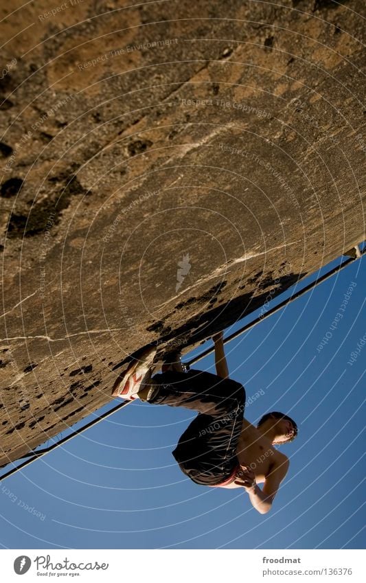 steilwand Le Parkour springen Schweiz Sport akrobatisch Körperbeherrschung Mut Risiko gekonnt lässig schwungvoll Aktion wirtschaftlich geschmeidig Stunt