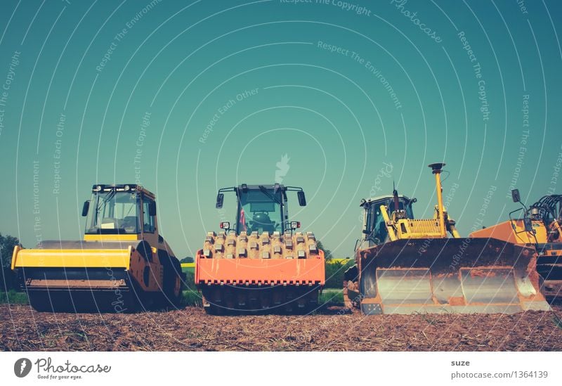 Tausche Arbeitsplatz gegen Haus am Meer Baumaschine Baustelle Walze Arbeit & Erwerbstätigkeit Industrie Industriefotografie Mittelstand Feierabend