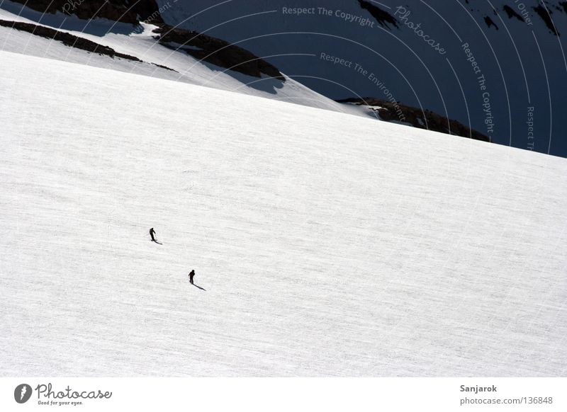 Zweisamkeit Gletscher Skifahren Hochgebirge Eis Schnee Autobahnausfahrt Berge u. Gebirge