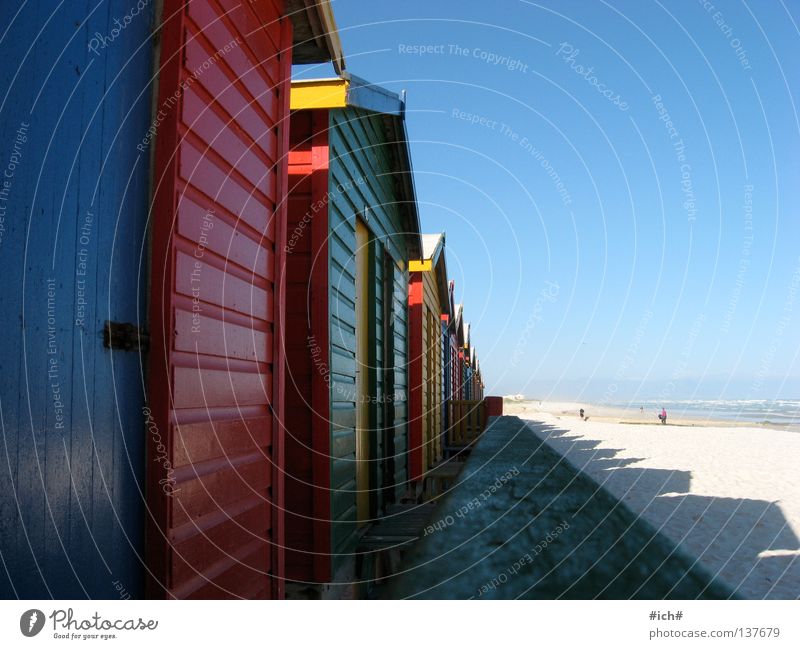 muizenberg mehrfarbig Haus Strand Meer Südafrika Kapstadt rot grün schön traumhaft Ferien & Urlaub & Reisen Wahrzeichen Denkmal brau Himmel Schönes Wetter