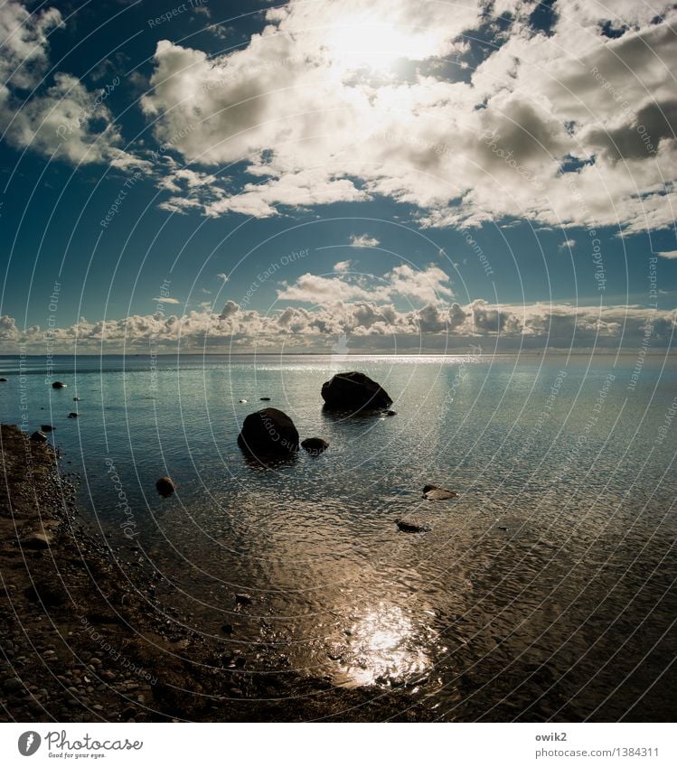 Findlinge Umwelt Natur Landschaft Wasser Himmel Wolken Horizont Klima Wetter Schönes Wetter Küste Ostsee Insel Rügen Mecklenburg-Vorpommern Deutschland leuchten