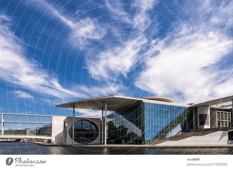 Marie-Elisabeth-Lüders-Haus Ferien & Urlaub & Reisen Tourismus Wolken Stadt Hauptstadt Stadtzentrum Bauwerk Gebäude Architektur Sehenswürdigkeit Wahrzeichen