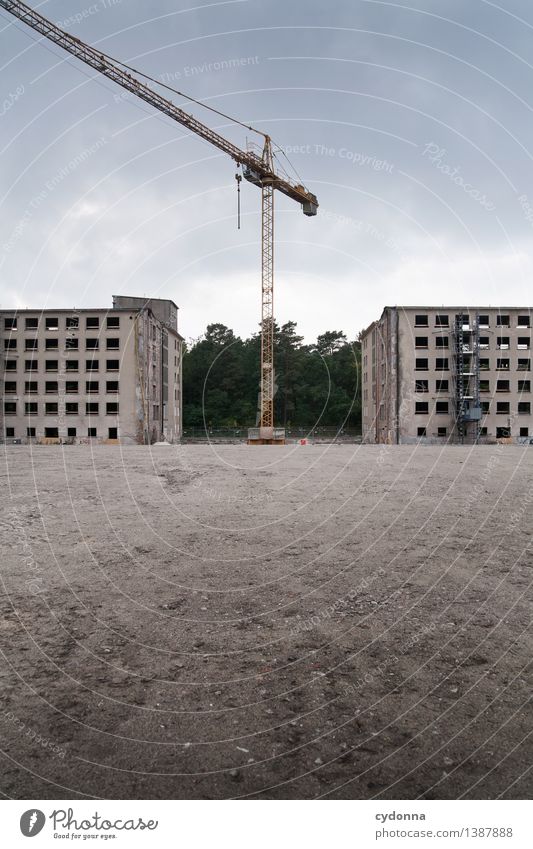 Prora Häusliches Leben Renovieren Baustelle Umwelt Erde Wald Architektur Beginn Einsamkeit Fortschritt Idee komplex Problemlösung Mittelpunkt planen Stadt