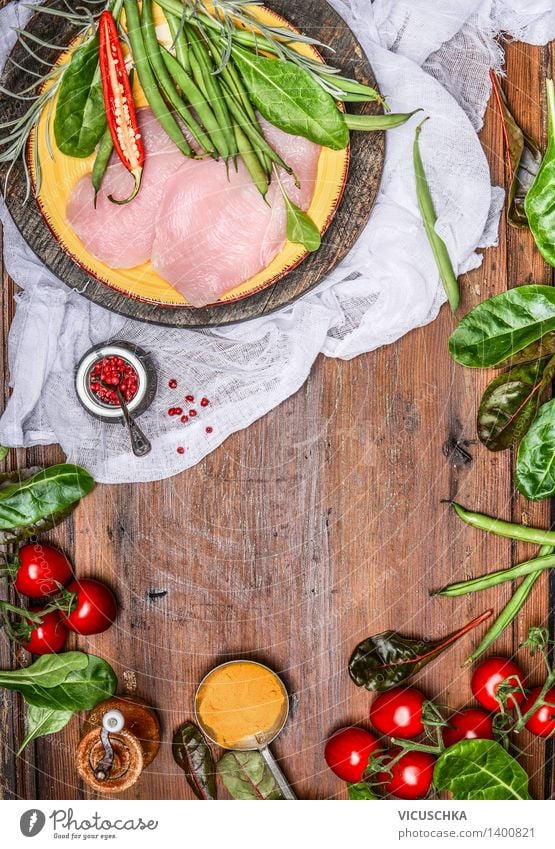 Hähnchenbrust mit köstlichen Gemüse und Zutaten Lebensmittel Fleisch Salat Salatbeilage Kräuter & Gewürze Öl Ernährung Mittagessen Abendessen Festessen