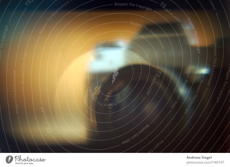 MF-Messfeld Fotokamera Spiegelreflexkamera Sucher Objektiv Linse Optisches Gerät fokussieren Kreis alt analog Fotografie Unschärfe unklar Freizeit & Hobby