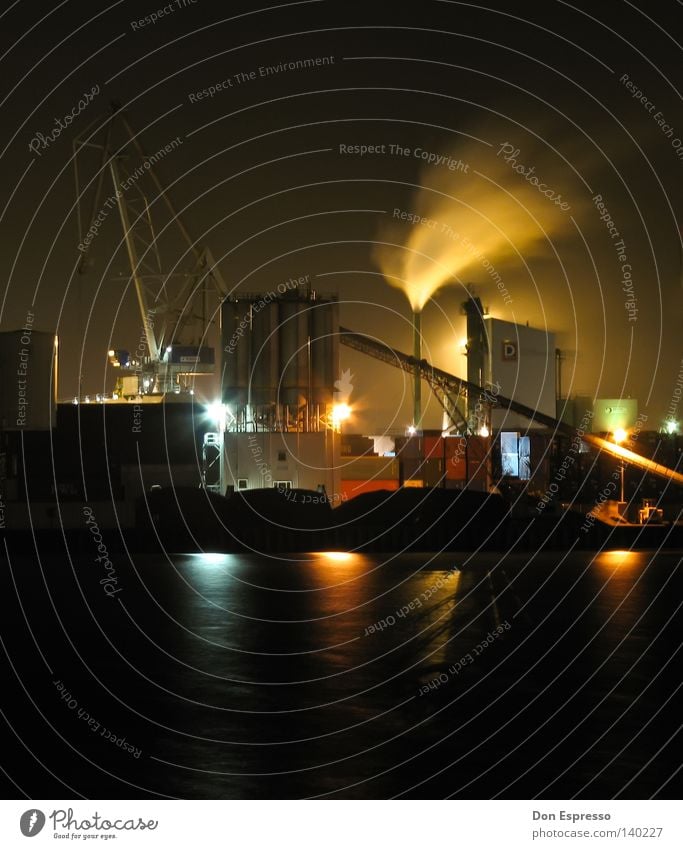 HB-HAFEN Hafen Nacht Bremen Kran Schornstein Wasser Licht hell Nebel Rauch Abgas Silo Scheinwerfer Lampe Beleuchtung Reflexion & Spiegelung