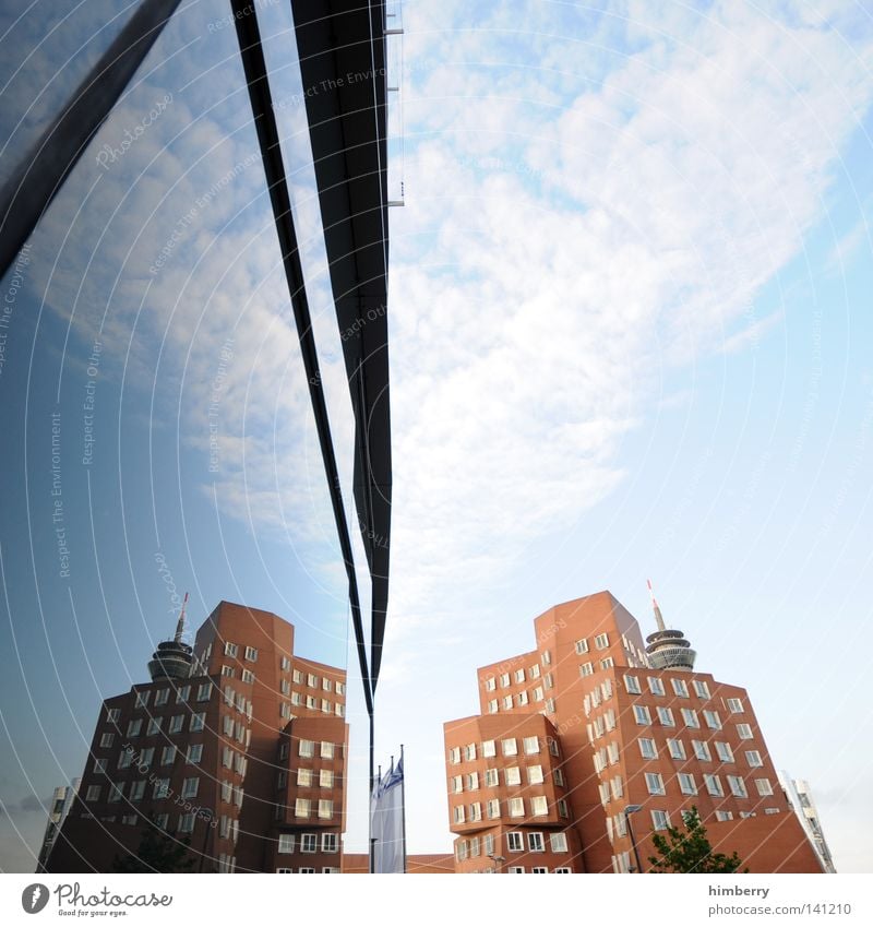 spiegelbild Fenster Durchgang Fassade Haus Gebäude Mauer Wand Architekt Unternehmen Arbeit & Erwerbstätigkeit Stein Bodenbelag kalt Gehry Bauten Zollhof