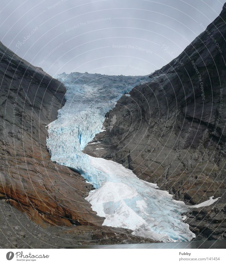 Brikdalsbreen Gletscher Norwegen Eis Wasser Felsen Stein Gebirgssee Briksdalsbreen blau kalt Berge u. Gebirge Breen