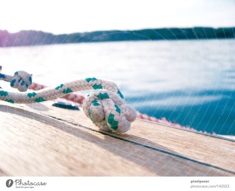 Starnberg Flaute Segel Konto See blau Wasser Horizont ruhig Spielen Holzdeck