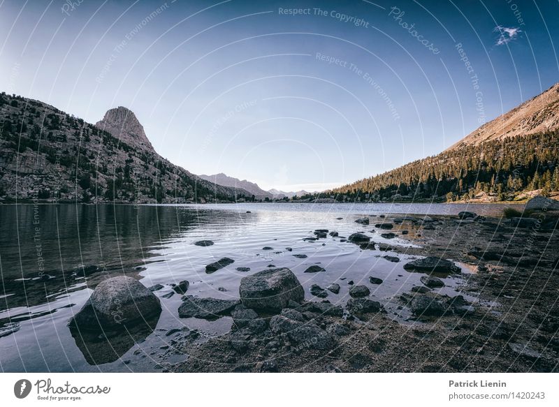 Rae Lake Sinnesorgane Ferne Freiheit Umwelt Natur Landschaft Luft Wasser Himmel Wolken Sonne Sonnenaufgang Sonnenuntergang Sommer Klima Wetter Schönes Wetter