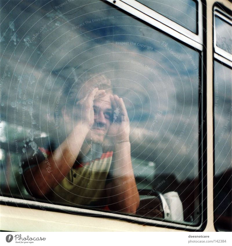 i had the strangest dream. Mann Erwachsene Wolken Unwetter Fenster Verkehrsmittel Straßenbahn Glas dreckig Sorge Suche analog verfallen Fensterscheibe Bus Bahn