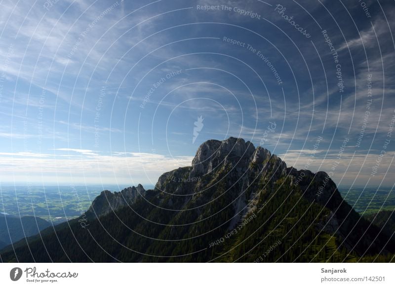 Himmelwärts, jauchzt das Herz.... *sing* Berge u. Gebirge Ebene Aussicht Gipfel Wolken Schönes Wetter Blauer Himmel fliegen Ferne driften Freude wandern Baum