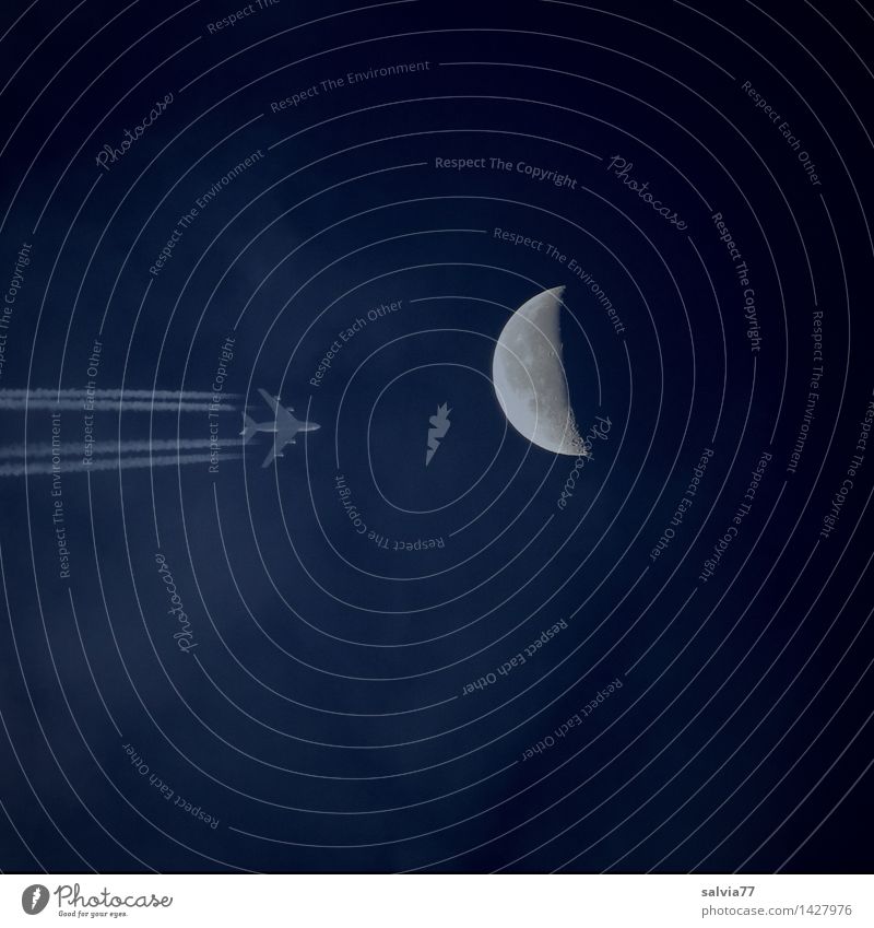 Dark Side Of The Moon Tourismus Ferne Freiheit Expedition Luftverkehr Raumfahrt Himmel Wolkenloser Himmel Mond Schönes Wetter entdecken fliegen träumen