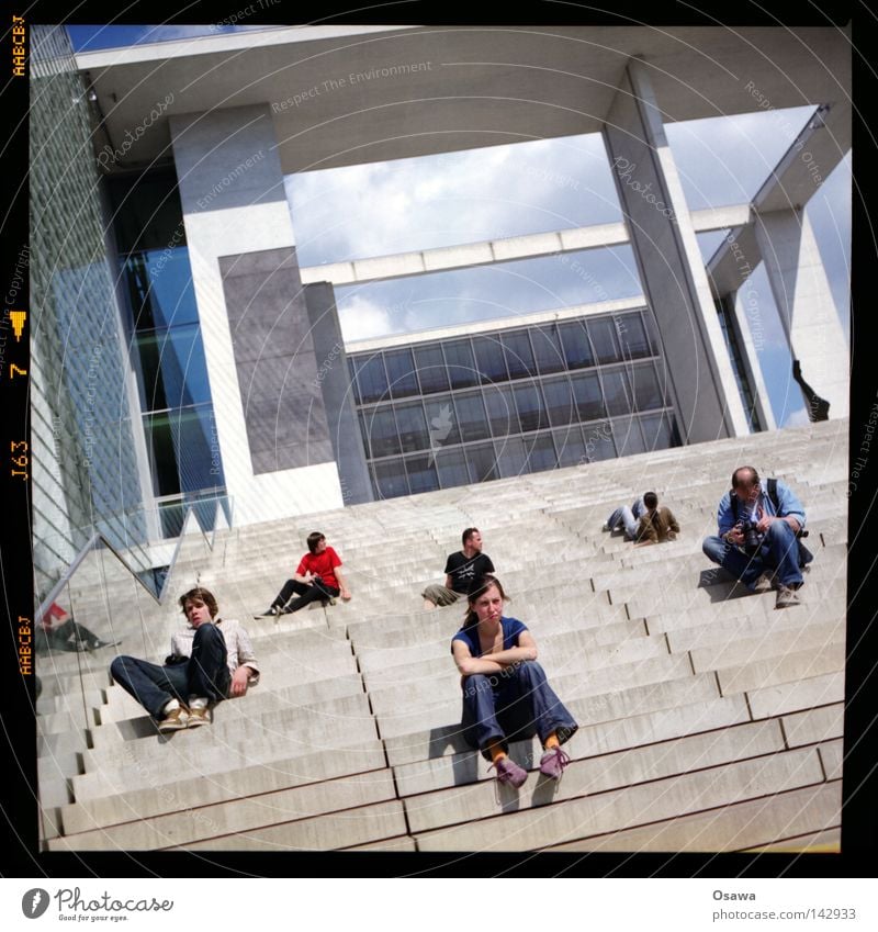 bln_08 Erholung Regierungssitz Beton Mittelformat modern Berlin Usertreffen Treppe Photocase Fixer Marie-Elisabeth-Lüders Haus 6x6 Rollei SL66 Neigung