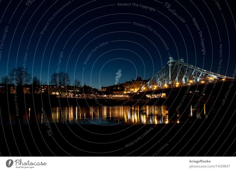 Blaues Wunder Dresden Sachsen Stadt Hauptstadt Haus Brücke Bauwerk Gebäude Architektur Sehenswürdigkeit Wahrzeichen Denkmal Verkehrswege alt schön Heimweh