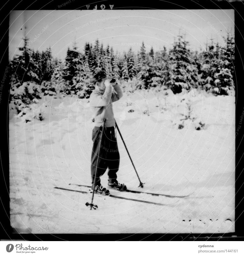 Fotoreisen in die Vergangenheit IV negativ Mittelformat historisch Vorfahren Zeit Winter vergangen Erinnerung finden Gefühle Fotografie Dachboden Sammlung