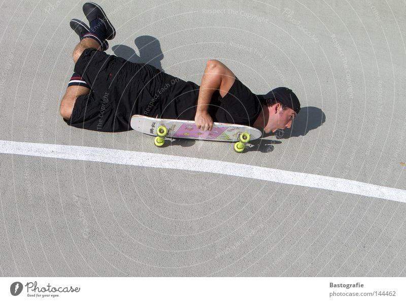 extremsportarten...voll im trend! Skateboarding Schwung Geschwindigkeit Freizeit & Hobby rosa Stil Kick Sport Körperbeherrschung Zufriedenheit Beton