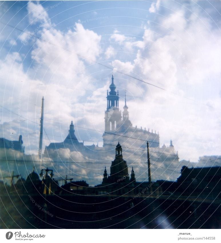 ghost town Dresden Altstadt Barock Altertum Schatten Geister u. Gespenster Relief Stadt Lomografie Wetter Wolken Himmel weiß blau dunkel Elbe Hauptstadt