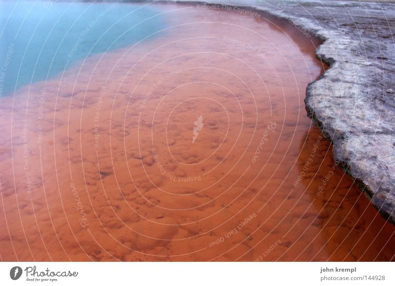 champagner! Neuseeland Nordinsel Schwimmbad Vulkan Heisse Quellen vulkanisch heiß Rotorua orange rot orange-rot Physik Geysir Stein Mineralien Schifffahrt