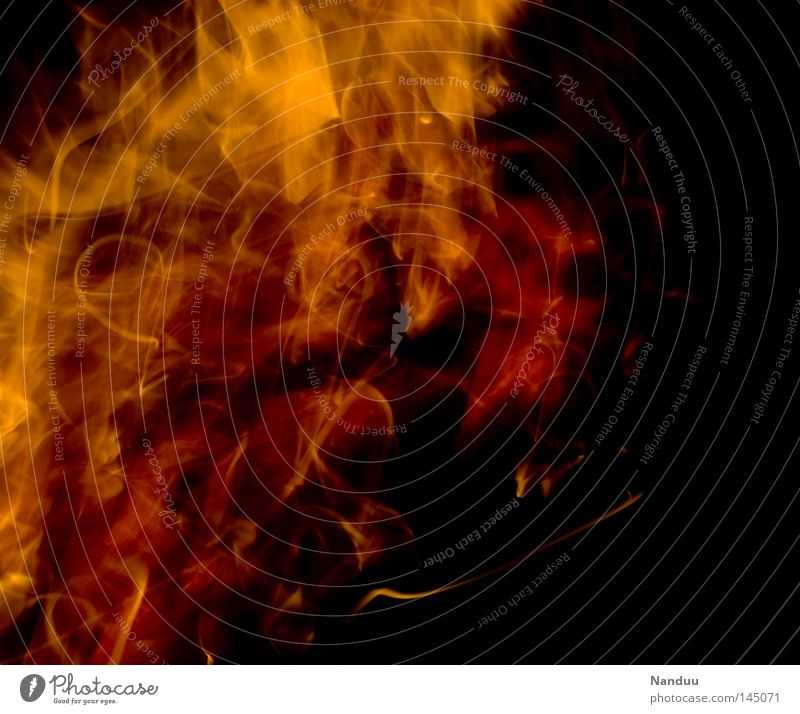 heiß Brand Feuer Physik gefährlich brennen feurig Leidenschaft Wut Aggression böse Hölle höllisch Licht Feuerstelle Metamorphose Kaminfeuer Vergänglichkeit