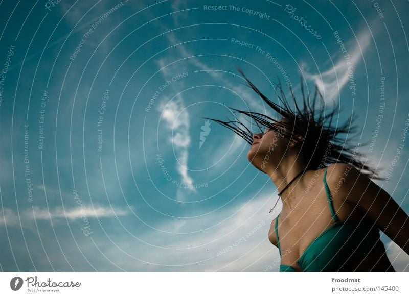 foto tittel Schwung Silhouette schön himmlisch Aktion Haare & Frisuren Stil lässig Haargel Halt nass Bikini türkis rocken trocknen Wolken Kondensstreifen