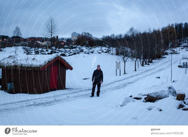 Garten Eden im Winter Ferien & Urlaub & Reisen Ausflug Sightseeing Städtereise Schnee Winterurlaub Mensch maskulin Junger Mann Jugendliche Erwachsene 1