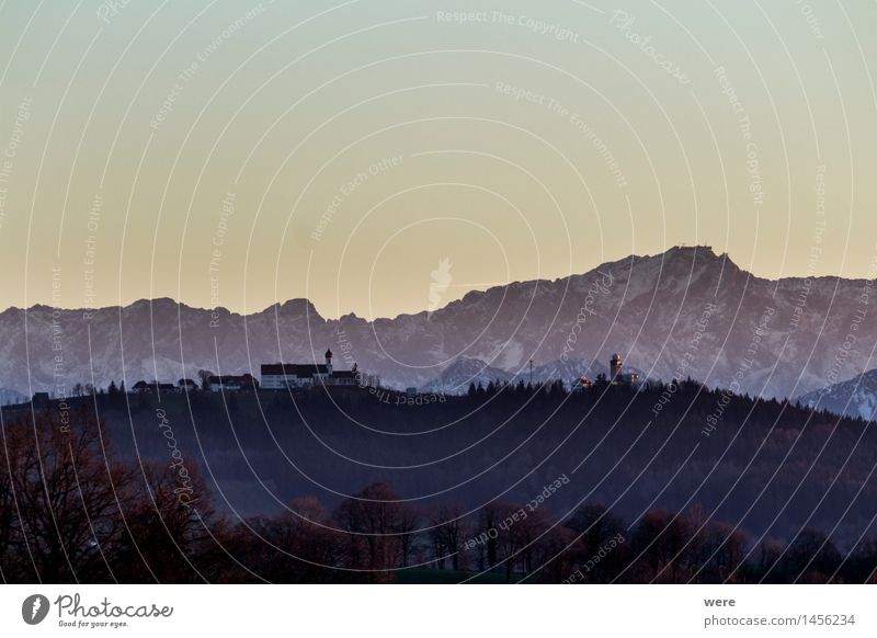 Zugspitzblick Haus Natur Landschaft Pflanze Nachthimmel Baum Hütte Gebäude Architektur Dach Freude Glück Zufriedenheit Begeisterung Umweltschutz Geografie