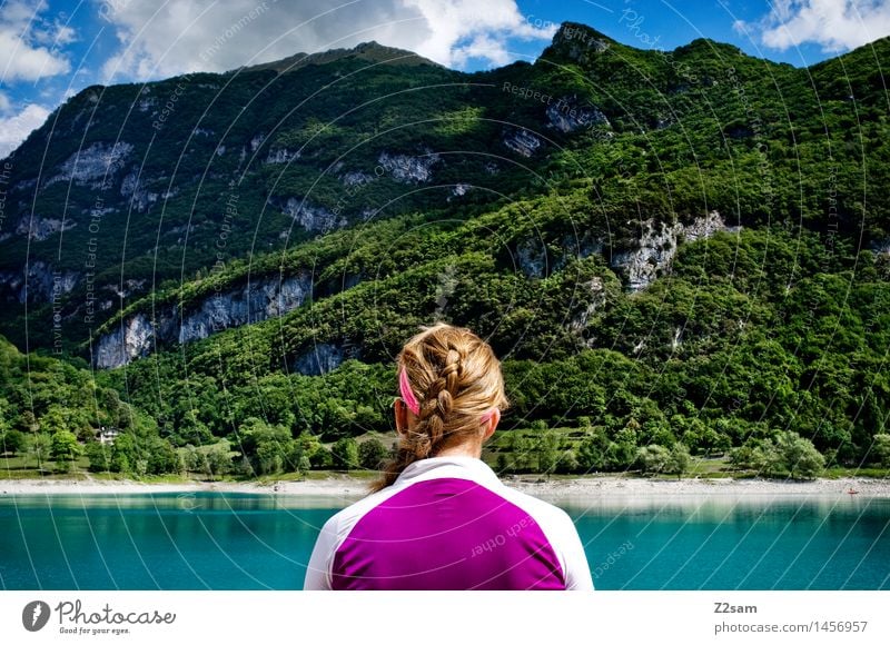 Naturverbunden Lifestyle Freizeit & Hobby Ferien & Urlaub & Reisen Abenteuer Sommer feminin Junge Frau Jugendliche Umwelt Landschaft Schönes Wetter Baum